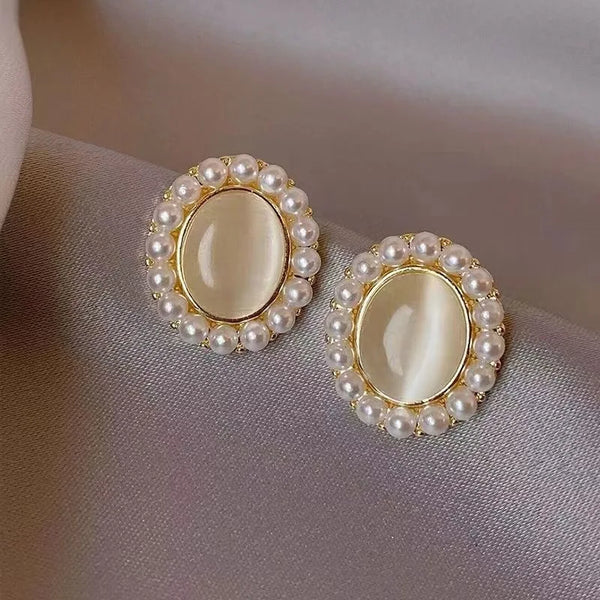 Gold Pearl Earrings