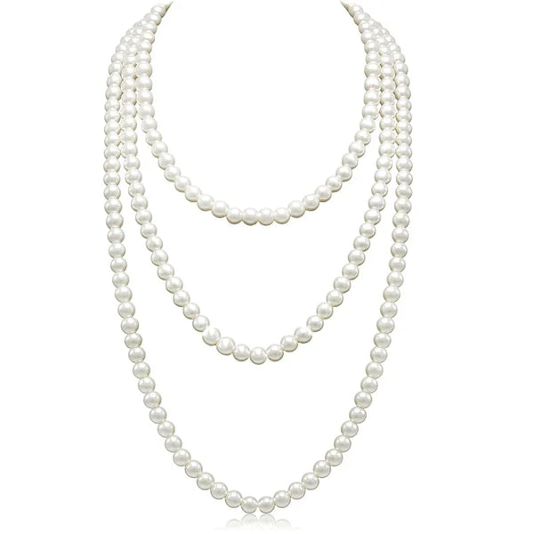 Three layered pearl necklace