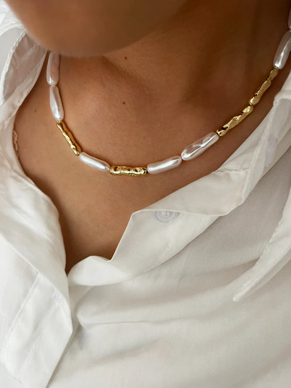 Choker Necklace Gold with Pearl