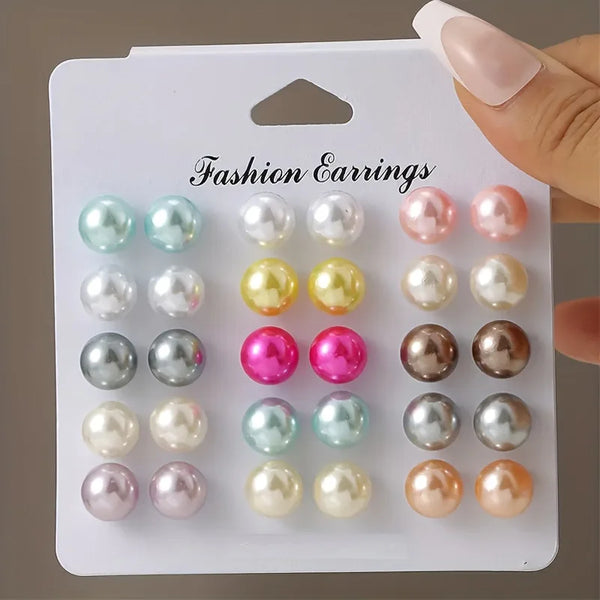 Mini Pearls Stud Earring