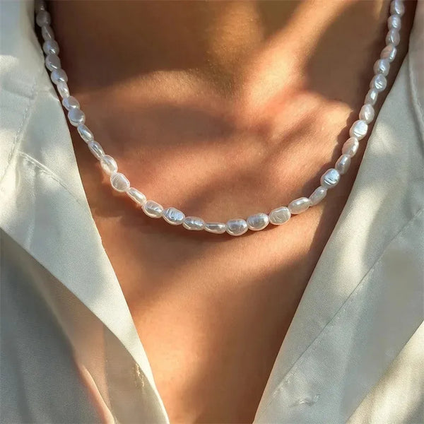 Women Pearl Choker