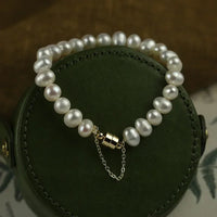 Small Pearl Bracelet