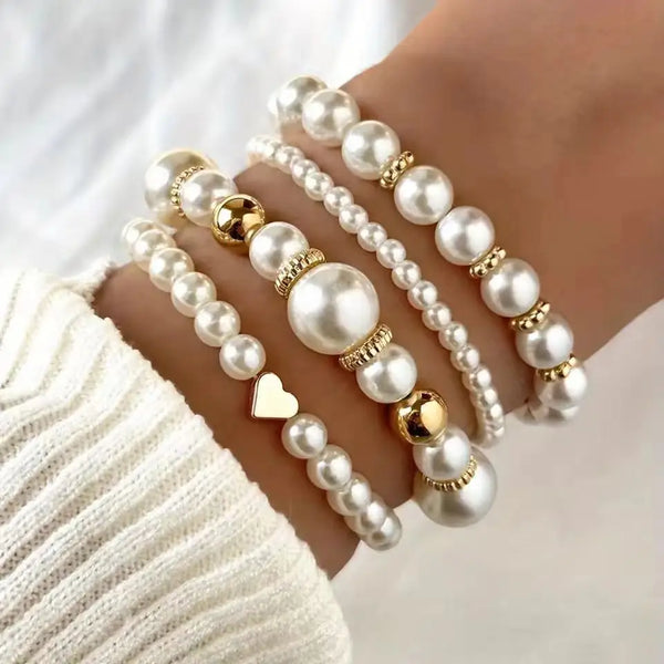 Bracelet with pearl charm